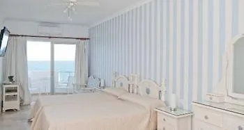 Hotel Boutique Milla De Plata Torreguadiaro 2*,  Spain